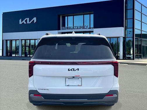 Snow White Pearl 2026 Kia Carnival SX Prestige