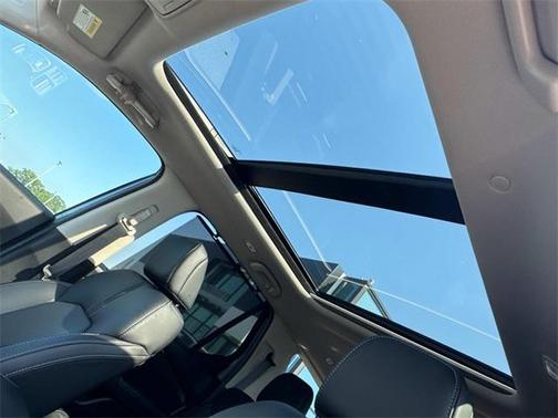 2025 Honda Pilot Touring 8-Passenger