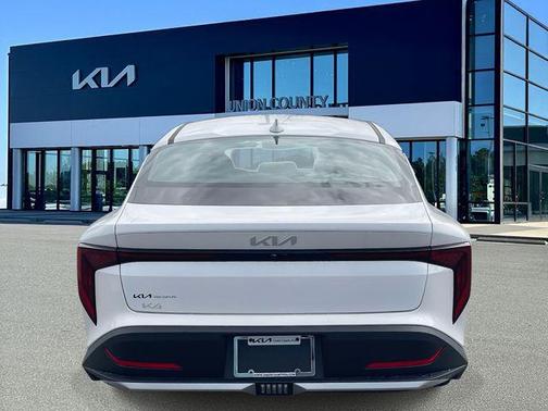 Snow White Pearl 2026 Kia K4 LXS