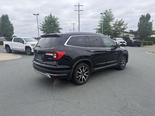 2020 Honda Pilot Touring 8-Passenger