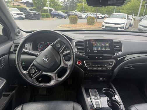 2020 Honda Pilot Touring 8-Passenger