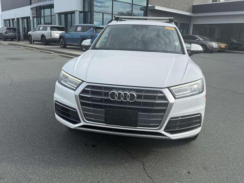 White 2020 Audi Q5 45 Premium