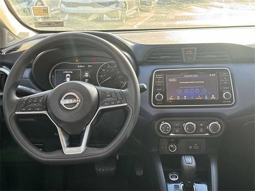 2024 Nissan Versa 1.6 SV