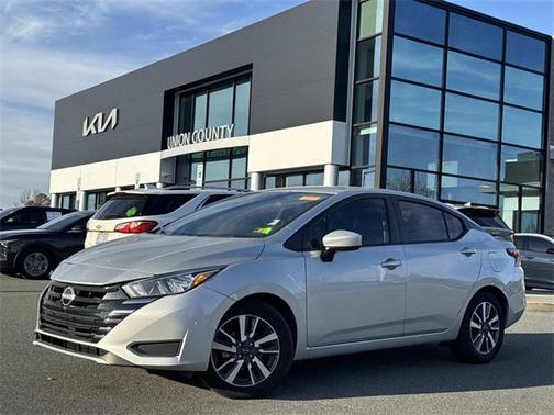 2024 Nissan Versa 1.6 SV