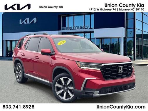 2025 Honda Pilot Touring 8-Passenger