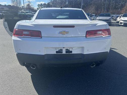 Summit White 2015 Chevrolet Camaro 1LT