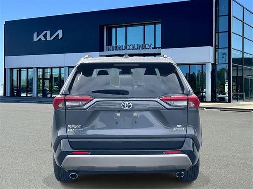 2023 Toyota RAV4 Hybrid SE