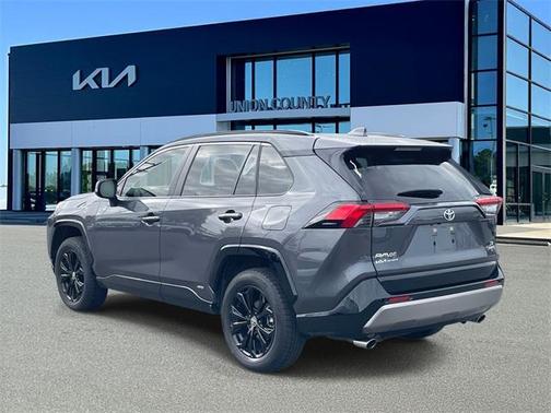 2023 Toyota RAV4 Hybrid SE