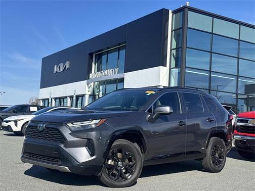 2023 Toyota RAV4 Hybrid SE