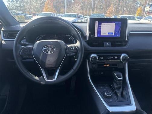 2023 Toyota RAV4 Hybrid SE