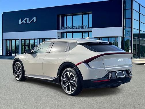 2023 Kia EV6 Wind