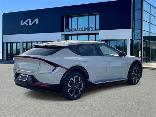 2023 Kia EV6 Wind