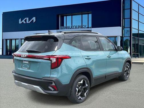 Pluton Blue/Black Roof 2026 Kia Seltos S