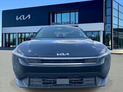 Aurora Black Pearl 2026 Kia K4 LXS