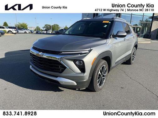 Sterling Gray Metallic 2024 Chevrolet Trailblazer LT