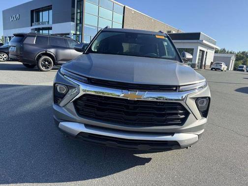 Sterling Gray Metallic 2024 Chevrolet Trailblazer LT