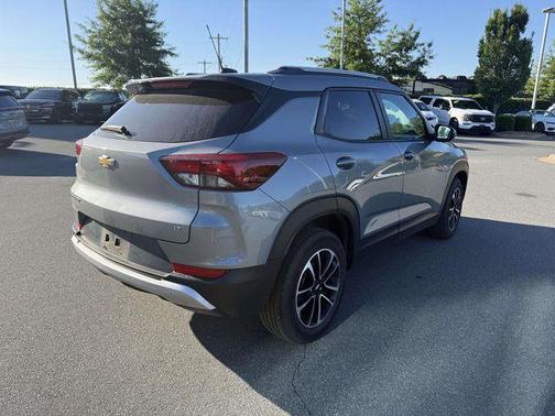 Sterling Gray Metallic 2024 Chevrolet Trailblazer LT