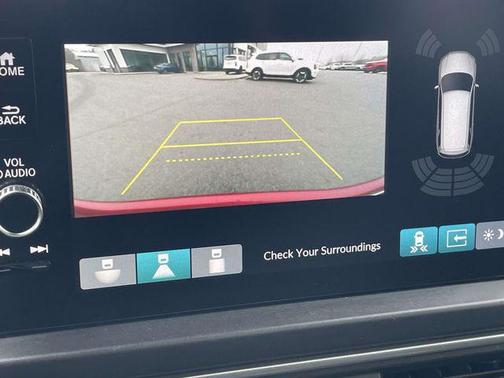 2025 Honda Pilot Touring 8-Passenger