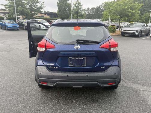 Deep Blue Pearl Metallic 2020 Nissan Kicks SV