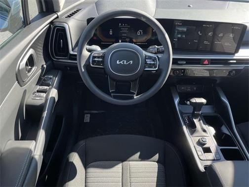 2025 Kia Sorento LX