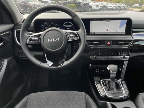 2025 Kia Seltos X-Line