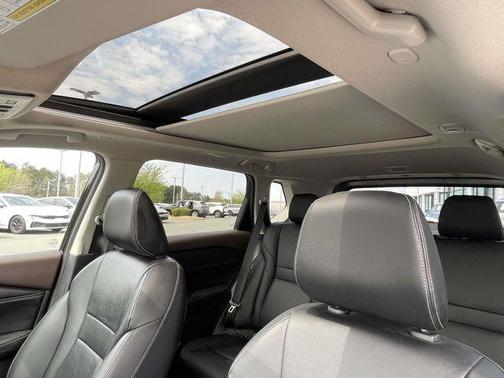 Super Black 2023 Nissan Rogue SL