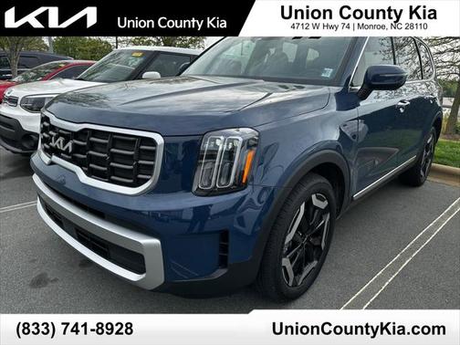 Midnight Lake Blue 2023 Kia Telluride S