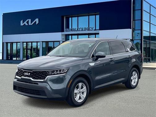 2022 Kia Sorento LX