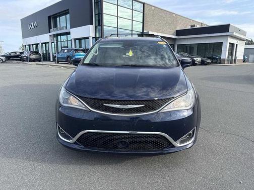 Jazz Blue Pearlcoat 2017 Chrysler Pacifica Touring-L