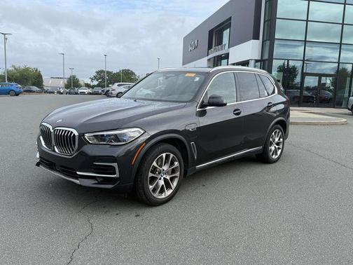 Dark Graphite Metallic 2023 BMW X5 PHEV xDrive45e