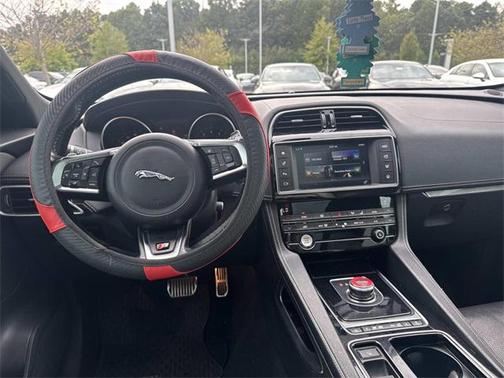 2018 Jaguar F-PACE S