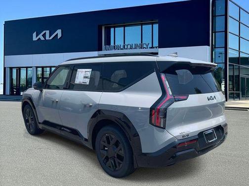 Wolf Gray 2027 Kia Telluride Hybrid X-Line SX
