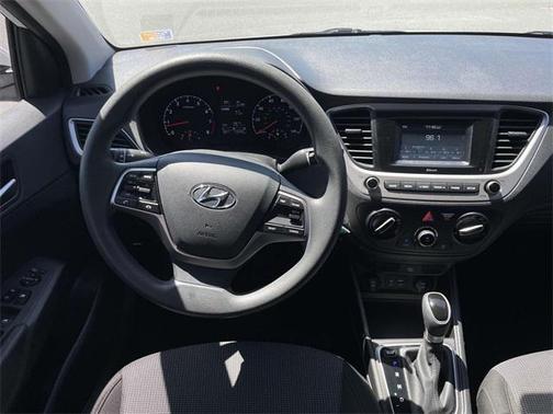 2020 Hyundai Accent SE