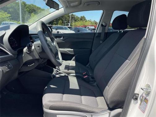 2020 Hyundai Accent SE