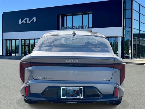 2025 Kia K4 GT-Line