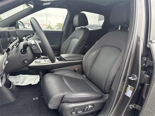 2024 Genesis GV60 Standard RWD