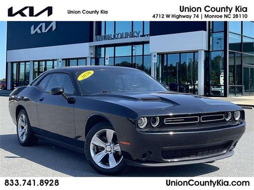 2020 Dodge Challenger SXT
