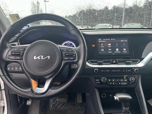 2022 Kia Niro LXS