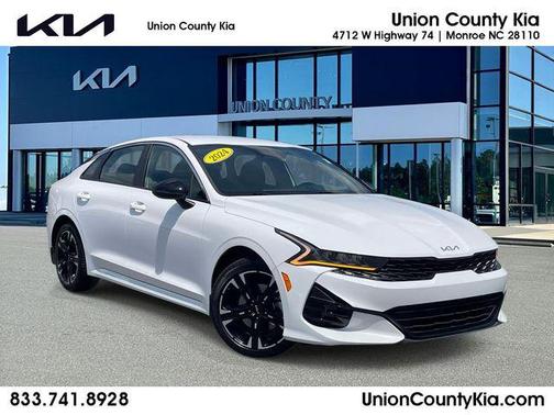 Glacial White Pearl 2024 Kia K5 GT-Line