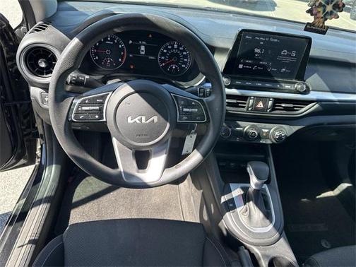 2023 Kia Forte LX