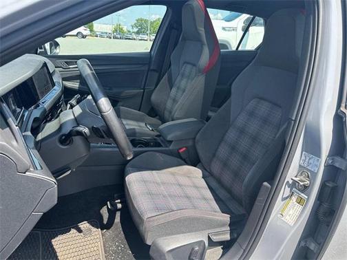 2022 Volkswagen Golf GTI 2.0T SE DSG