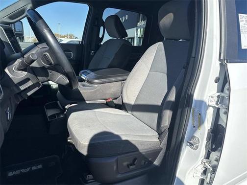 2023 RAM 2500 Big Horn Crew Cab 4x4 6'4' Box