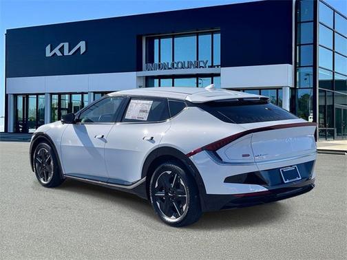 2025 Kia EV6 Wind