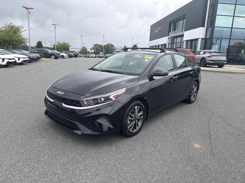 Aurora Black 2023 Kia Forte LXS