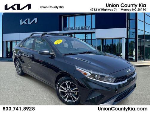 Aurora Black 2023 Kia Forte LXS