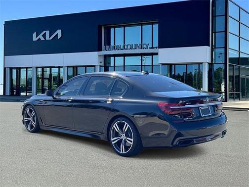 2016 BMW 750 i xDrive