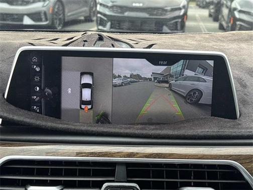 2016 BMW 750 i xDrive