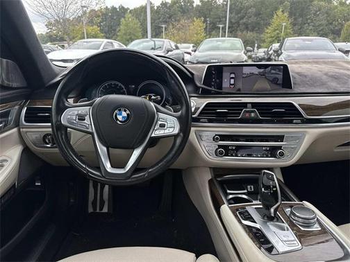 2016 BMW 750 i xDrive