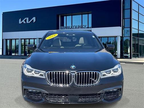 2016 BMW 750 i xDrive