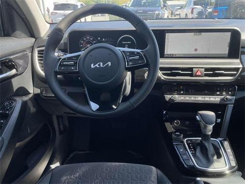 2025 Kia Seltos X-Line